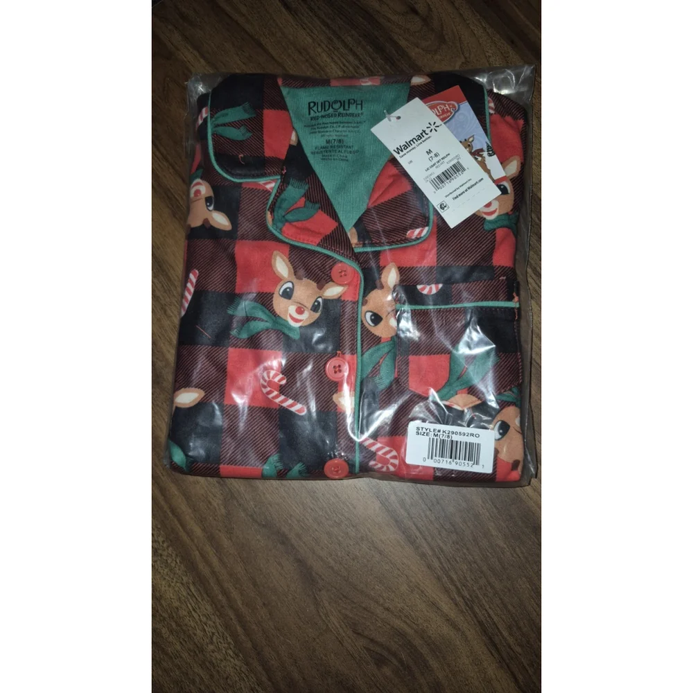 Rudolph the Red-Nosed Reindeer Kids SZ M. 7/8 Red Christmas Pajama Set Button Up